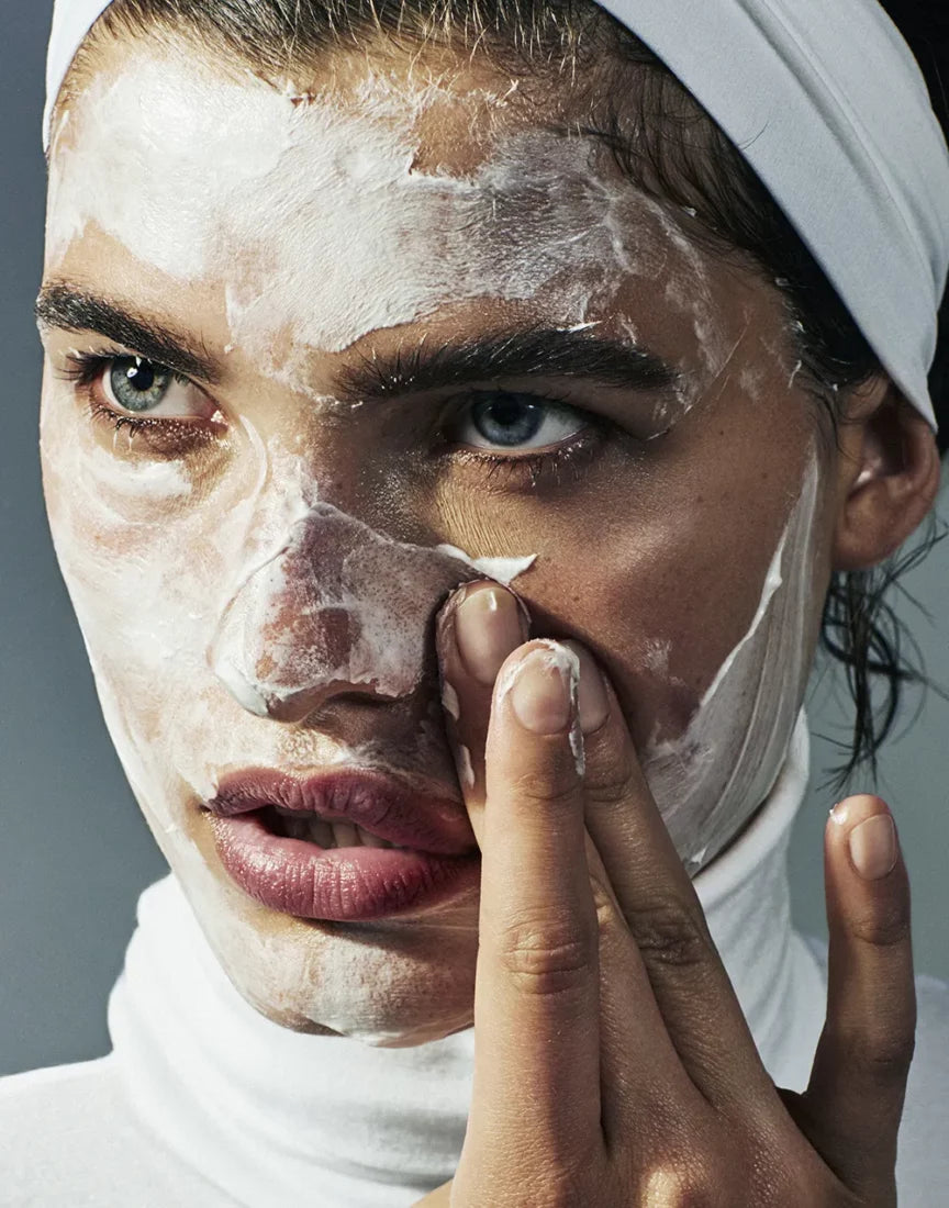 Holiday Gift Guide For the Queen of Skincare, Wellness & Balance